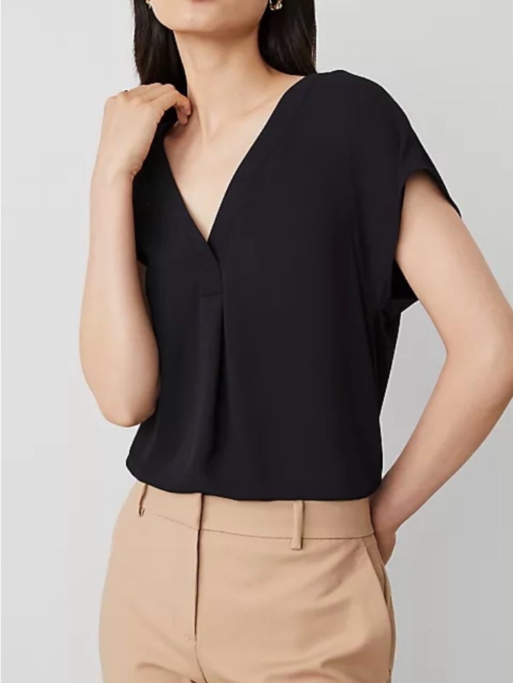 Ann Taylor Black V-Neck Cap-Sleeve Blouse